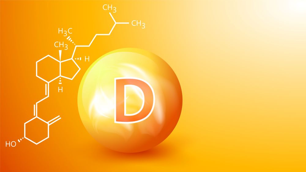 Struttura chimica della Vitamina D su sfondo arancione brillante con molecola evidenziata.